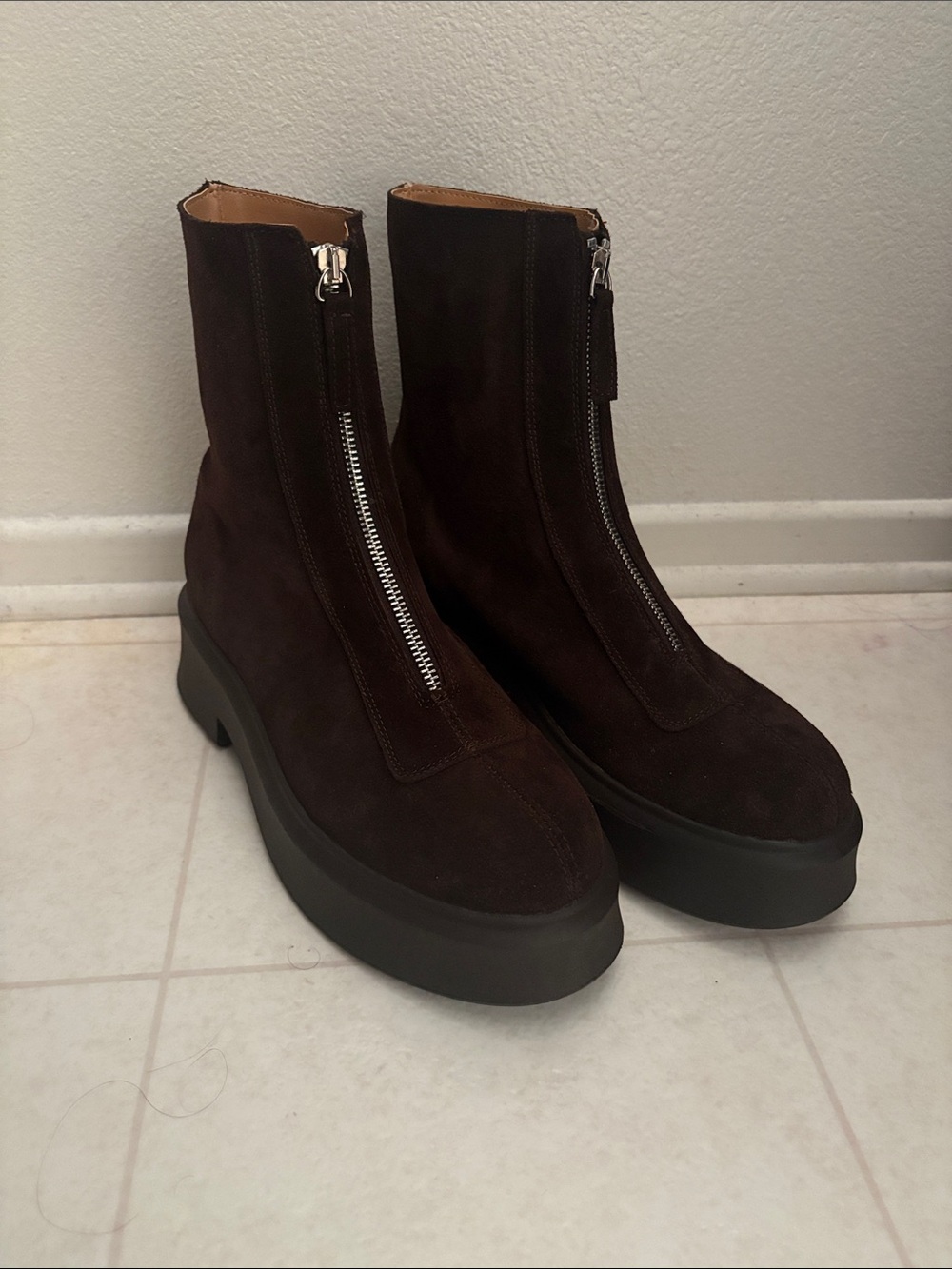 Steve Madden Women's Jones
Ankle Booties - Chocolate Brown Suede - Size 10